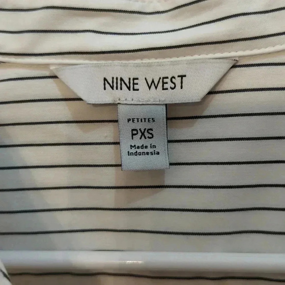 Petite nine West long sleeve structure shirt - Picture 3 of 8